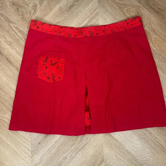 NWOT Jetsons Red Skort - Picture 1 of 3